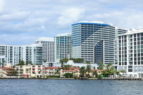 Fort Lauderdale Travel Guide - Downtown & The Beaches 